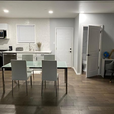 칼루멧 시티 Modern 3Bed 2Bath Ranch With Diy Art Porch 3Tvs And Huge Front Yard To Enjoy! 빌라 외부 사진