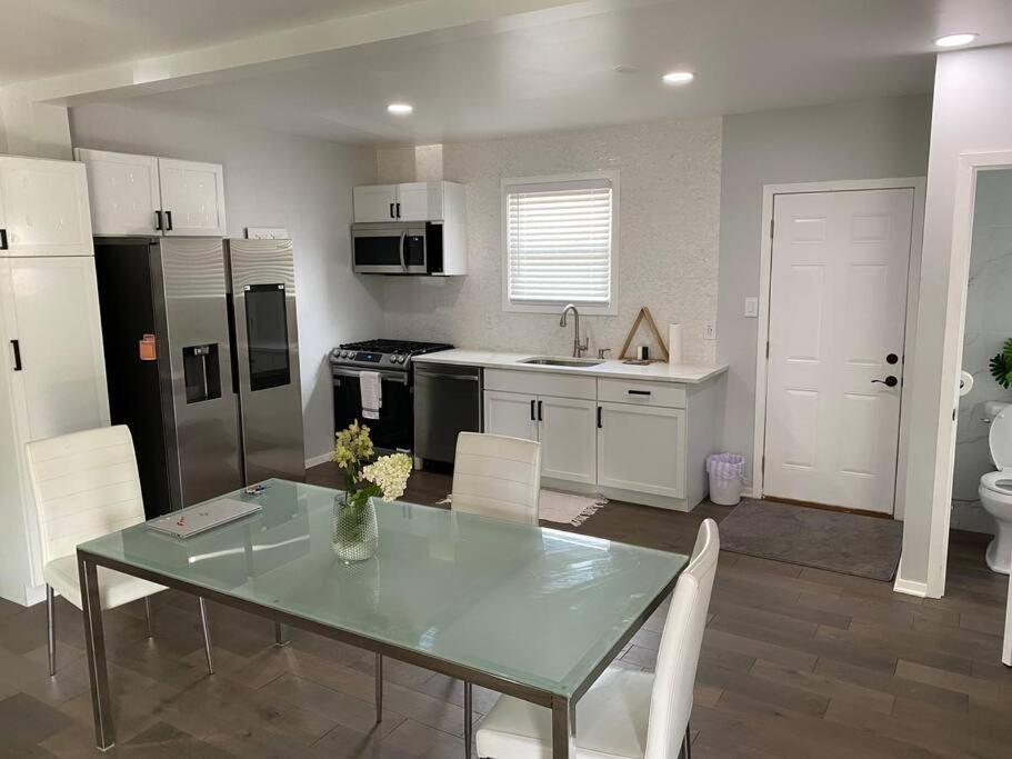 칼루멧 시티 Modern 3Bed 2Bath Ranch With Diy Art Porch 3Tvs And Huge Front Yard To Enjoy! 빌라 외부 사진